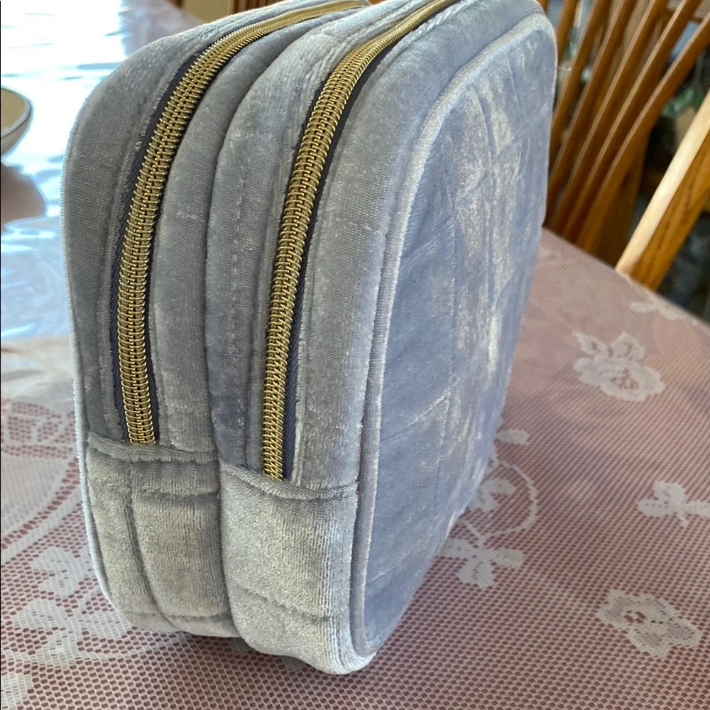Conair Quilted Velvet Cosmetic Clutch Bag